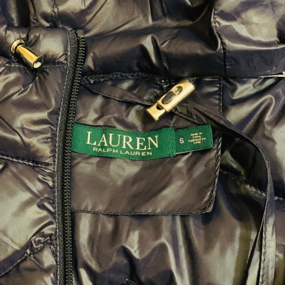 RALPH LAUREN PACKABLE LIGHTWEIGHT HOODED DOWN COAT - Picture 6 of 13